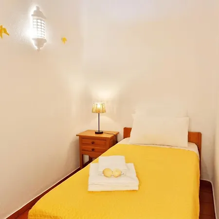 Corte Real O - Sea & Old Town View Apartment *