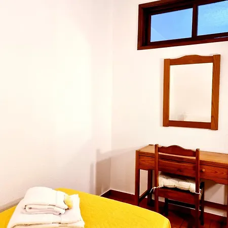 Corte Real O - Sea & Old Town View