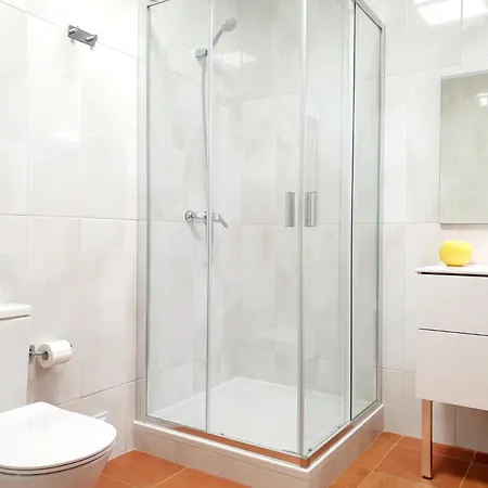 Corte Real O - Above Old Town Apartment *