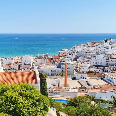 Corte Real O - Above Old Town Apartment *
