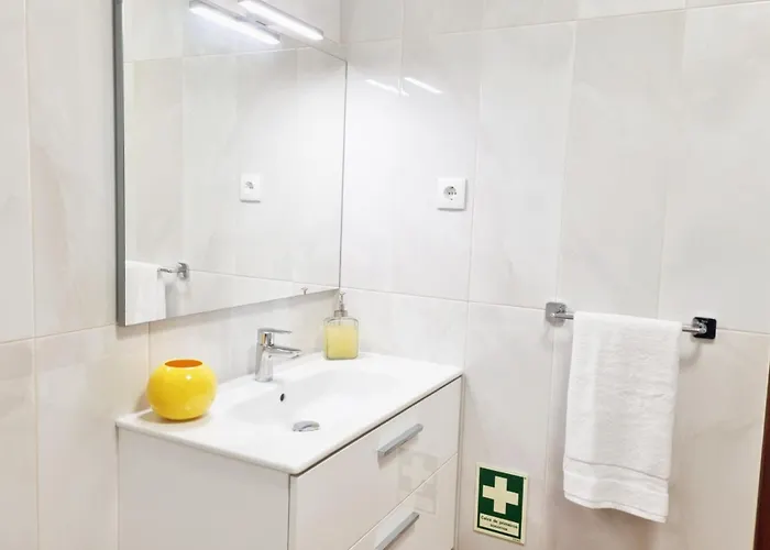 Corte Real O - Sea & Old Town View דירה אלבופיירה